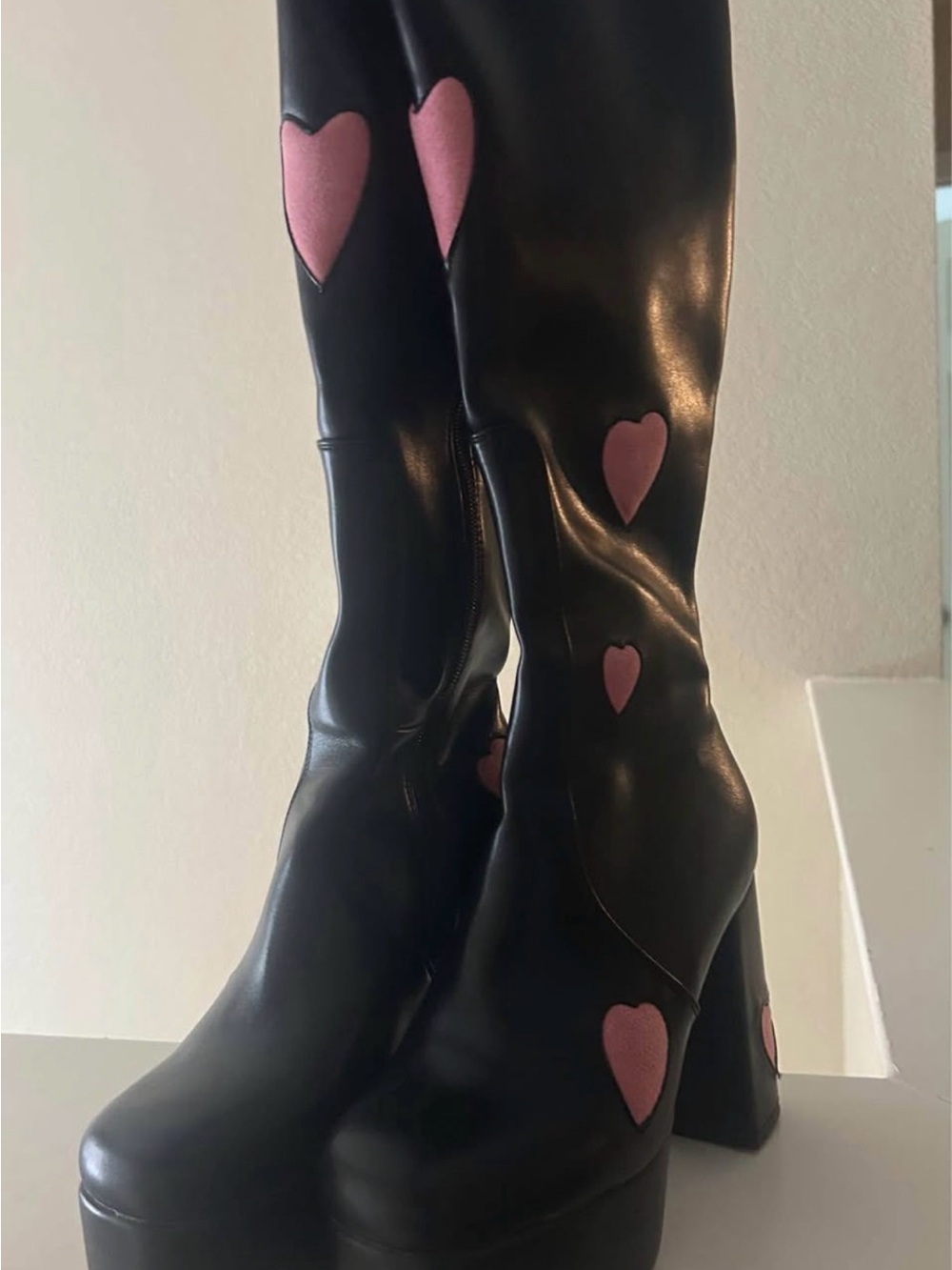 'Lamoda' Knee-High Platform Boots with Pink Heart Accents